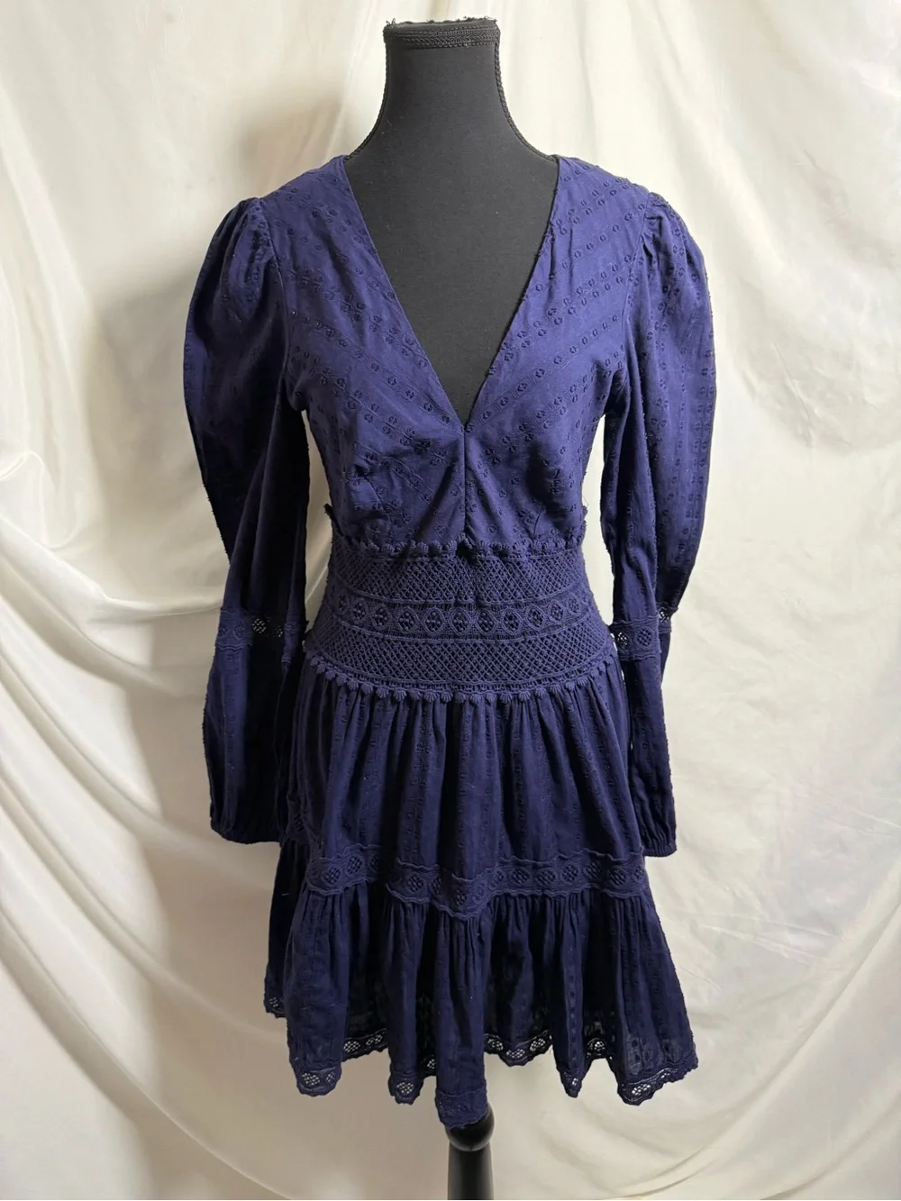 259) Free People Navy Eyelet Lace Boho Mini Dress | Long Sleeve | EUC - Picture 2 of 12